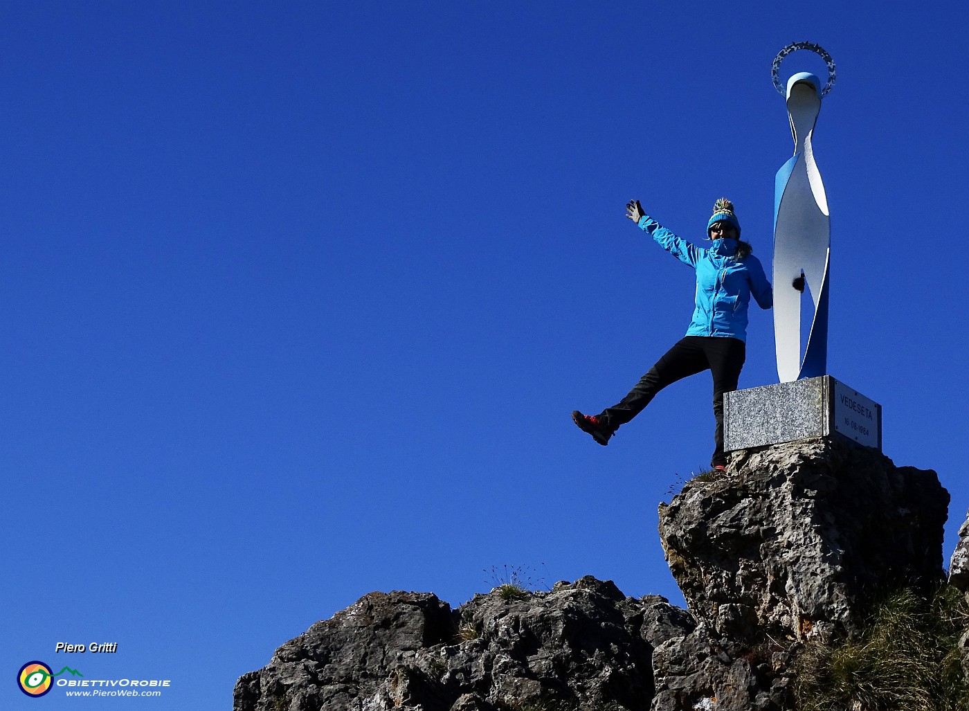 41 Madonna delle cime in Corno Zuccone (1458 m).JPG -                                